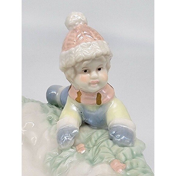 Holiday Ceramic Candy Dish with Winter Children Figurines Snow Cracker Barrel - Picture 6 of 17